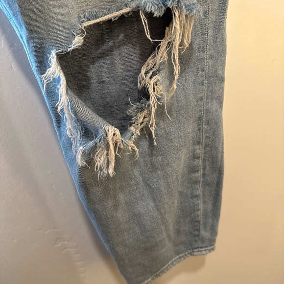 Abercrombie & Fitch Jeans Womens 33 The Mom High Rise Light Wash DistressedDenim - Picture 7 of 9